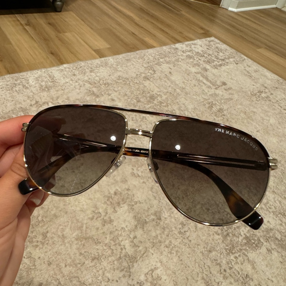 Never Worn Marc Jacobs Silver Aviator Sunglasses